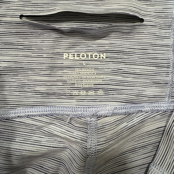 Peloton Striped Gray Leggings - Picture 4 of 5